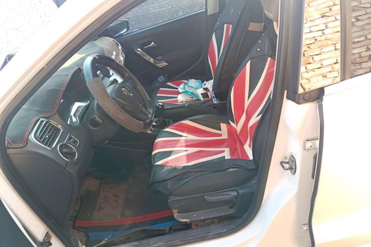 Used Volkswagen Polo 2016 1.4L Manual Fashion Model