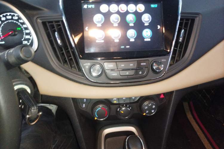 Used Chevrolet Monza 2020 320 Automatic Enjoyment Edition
