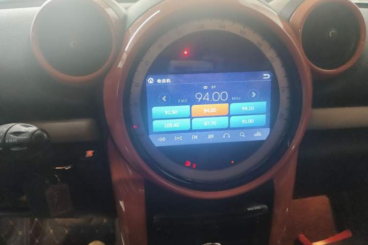 Used  Countryman 2011 1.6L ONE
