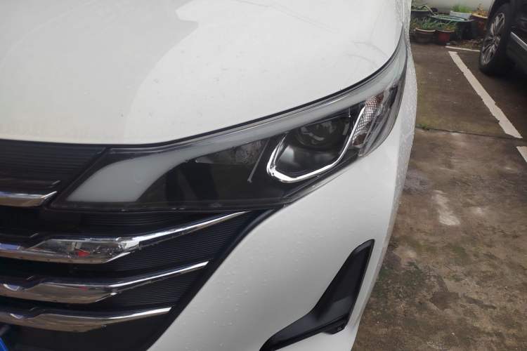 Used GAC Trumpchi M6 2019 270T DCT Luxury Edition (7-seater) China VI