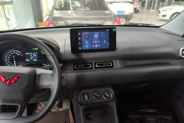 Used Wuling Hongguang New Energy 2024 All-Electric Model 300KM Standard Version