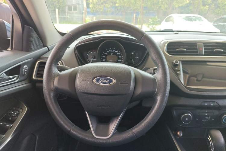 Used Ford Escort 2019 Revised 1.5L Automatic ZhiXiang Version China VI Standard