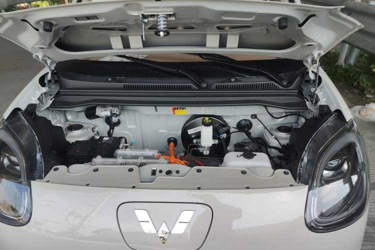 Used Wuling Hongguang MINIEV 2025 Four-Door Version Advanced Edition
