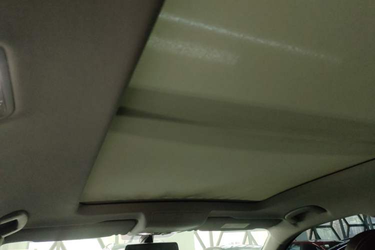 Used Volkswagen Tiguan L 2019 Updated Version 330TSI Automatic Two-Wheel Drive Panoramic Comfort Edition China VI Standard