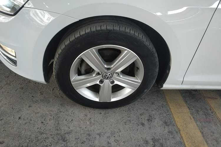 Used Volkswagen Golf 2017 230TSI Automatic Comfort Edition – Celebrating Milestone of One Million Units
