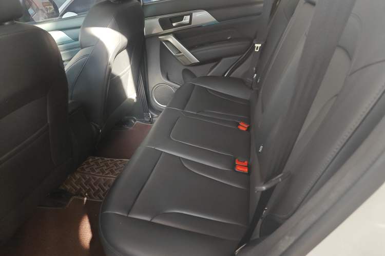 Used Haval H2 2018 Red-Label 1.5T Dual-Clutch Two-Wheel-Drive Luxury Model