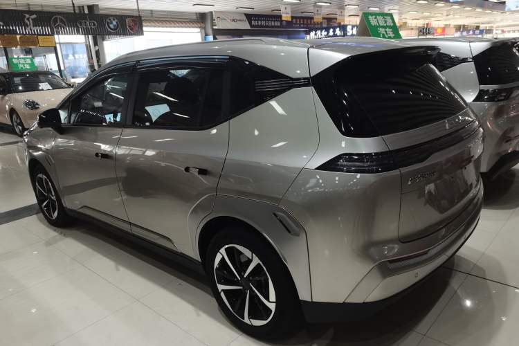 Used AION Y 2023 Younger Star Edition