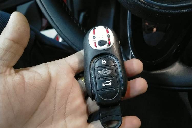 Used  MINI 2015 1.5T COOPER Fun Five-Door Edition
