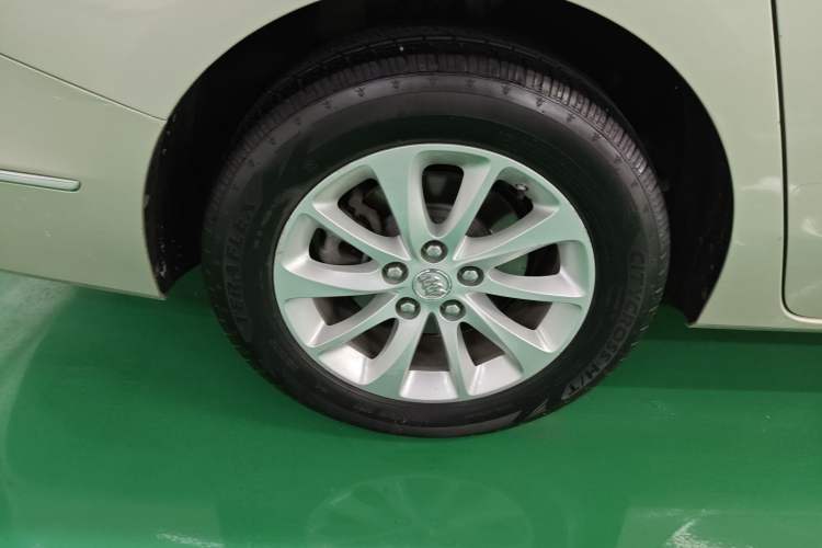 Used Buick GL8 2017 ES 28T Comfort Model China V Standard
