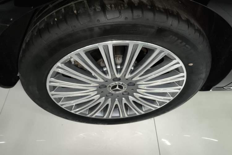 Used Mercedes-Benz E-Class 2023 E 300 L Luxury Model
