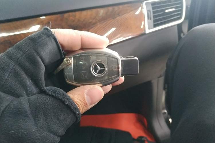 Used Mercedes-Benz M-Class 2014 ML 400 4MATIC Dynamic Model
