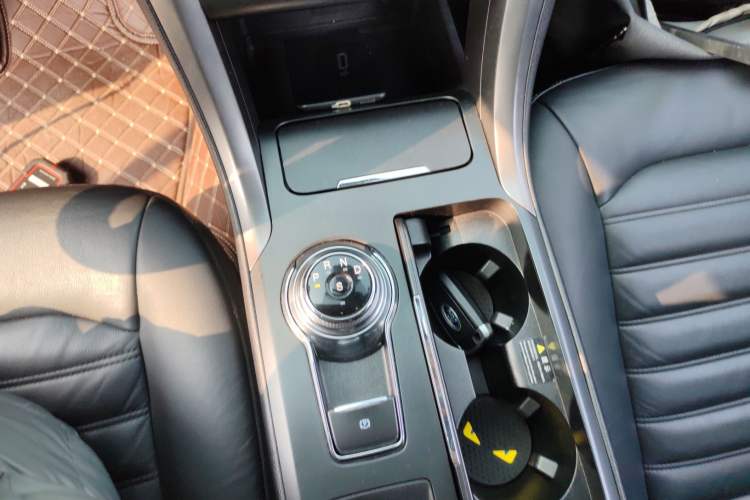 Used Ford Mondeo 2017 EcoBoost 180 Luxury Model
