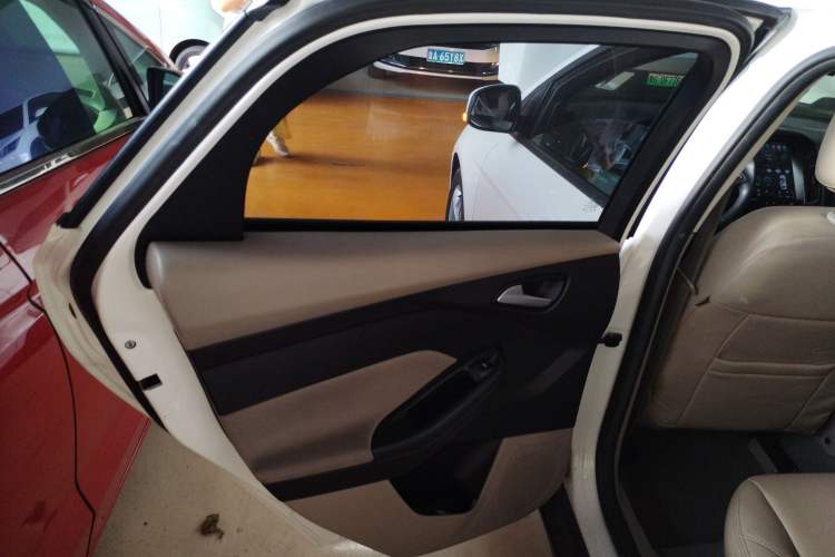 Used Ford Focus 2017 Sedan 1.6L Automatic Comfort Plus SmartDrive Edition
