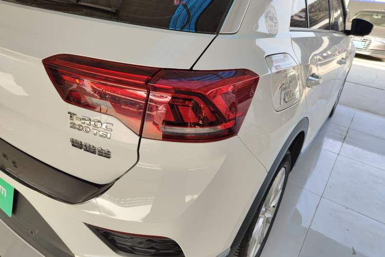 Used Volkswagen T-ROC 2018 230TSI DSG Two-Wheel Drive Advanced Version China V Standard
