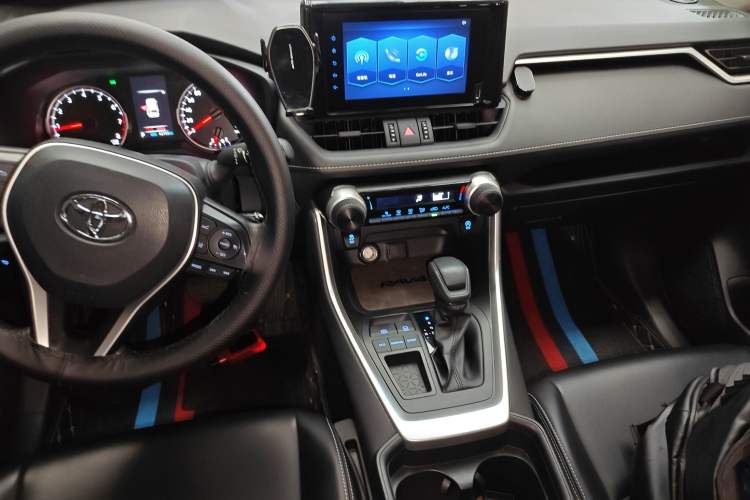 Used Toyota RAV4 2022 2.0L CVT Two-Wheel Drive Urban Edition
