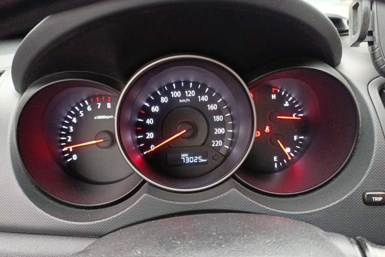 Used Kia Forte 2014 1.6L MT GL