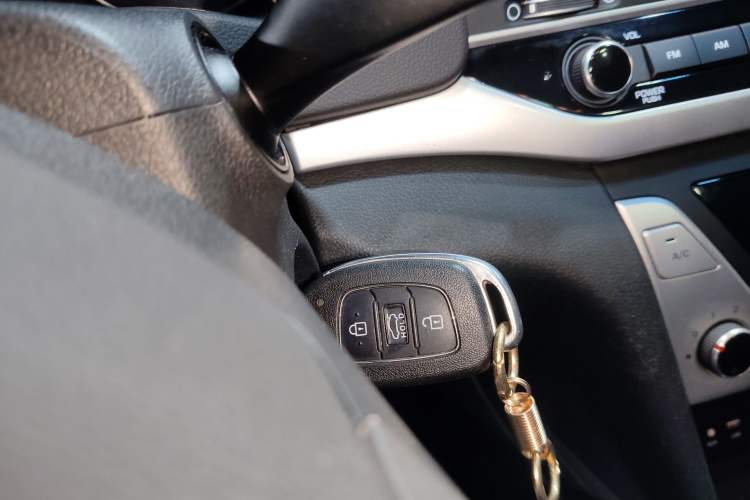 Used Hyundai Elantra 2016 1.6L Automatic ZhiXuan – Elite Version
