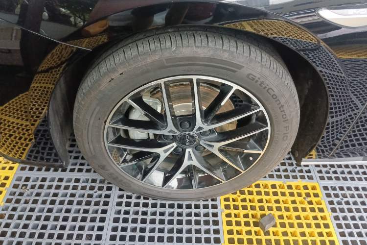 Used BYD Seal 2024 HONOR Edition DM-i 1.5L 121km Luxury Model
