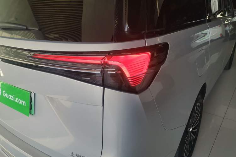 Used Buick GL8 New Energy 2025 Lushang First-Drive Edition 7-Seater