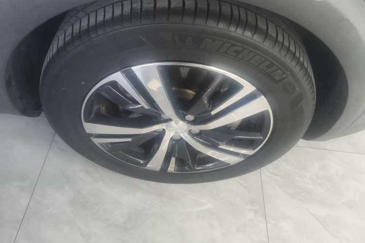 Used Peugeot 5008 2017 380THP 7-Seater Elite Edition