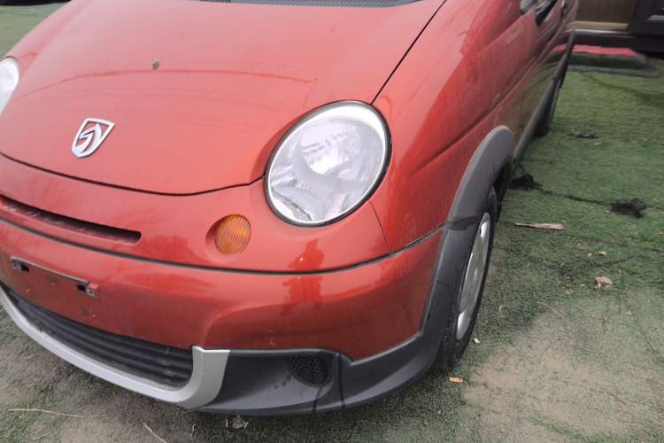 Used Baojun Lechi 2012 Revised Version 1.2L Manual Sports Edition Superior Type
