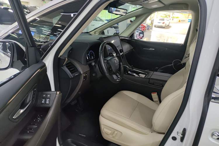 Used Toyota Vellfire 2024 Crown Dual-Engine 2.5L Supreme Executive Edition