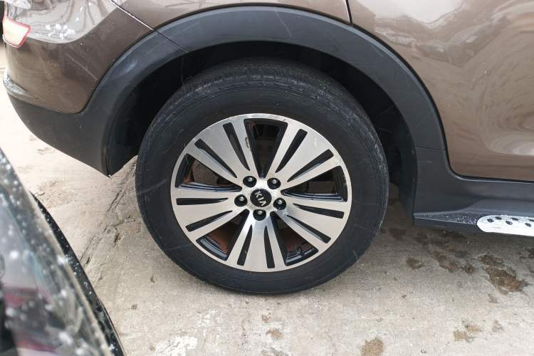 Used Kia Sportage R 2015 2.0L Automatic Two-Wheel Drive DLX Model