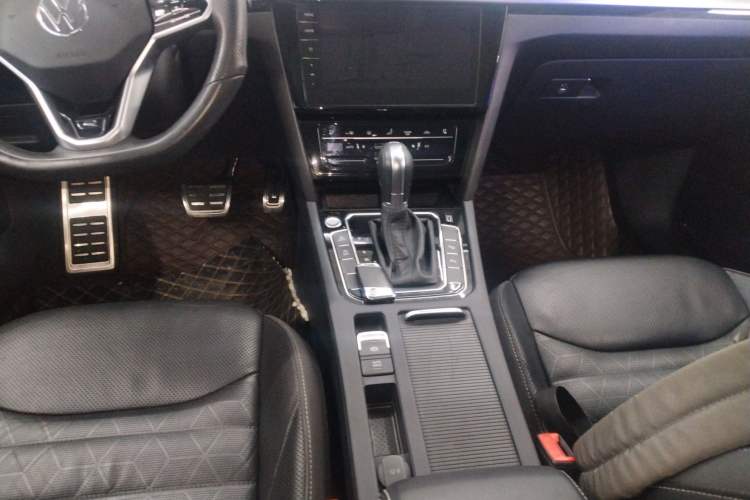 Used Volkswagen FAW-Volkswagen CC 2021 380TSI Striking Edition
