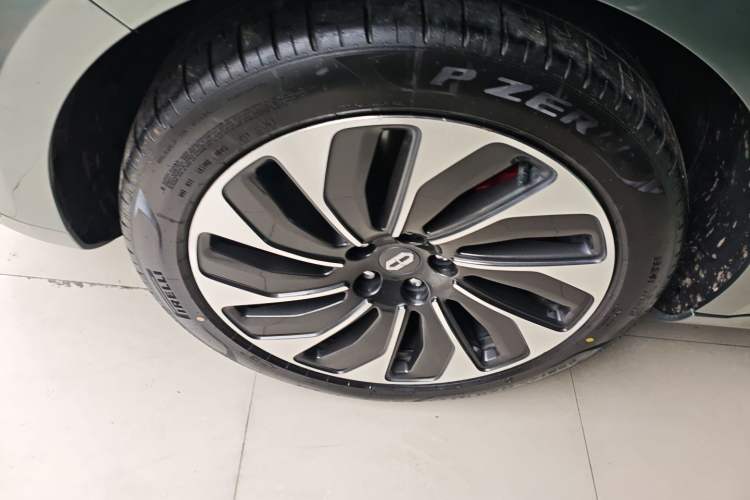 Used Hima AITO M5 2022 Extended-Range Four-Wheel Drive Performance Version
