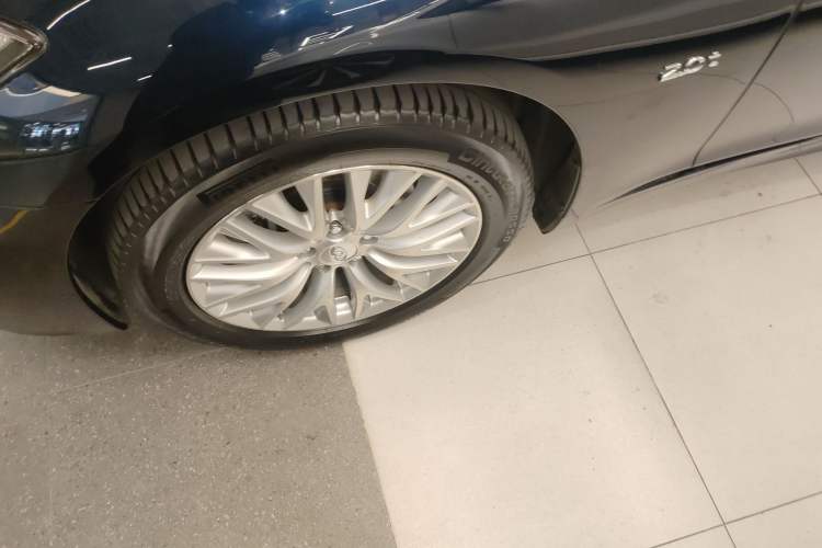 Used Infiniti Q70 2019 Q70L 2.0T Enjoyment Edition
