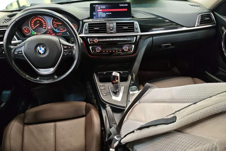 Used BMW 3 Series 2019 320Li Fashion Model
