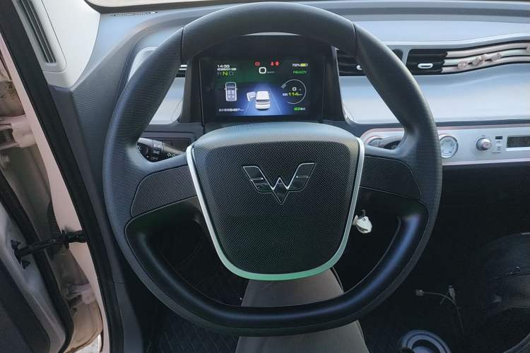 Used Wuling Hongguang MINIEV 2022 Macaron Premium Model – Lithium Ternary Battery