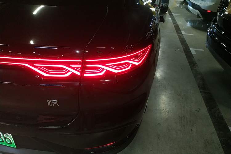 Used BYD Han 2023 DM-i Champion Edition 121KM Prestige Model
