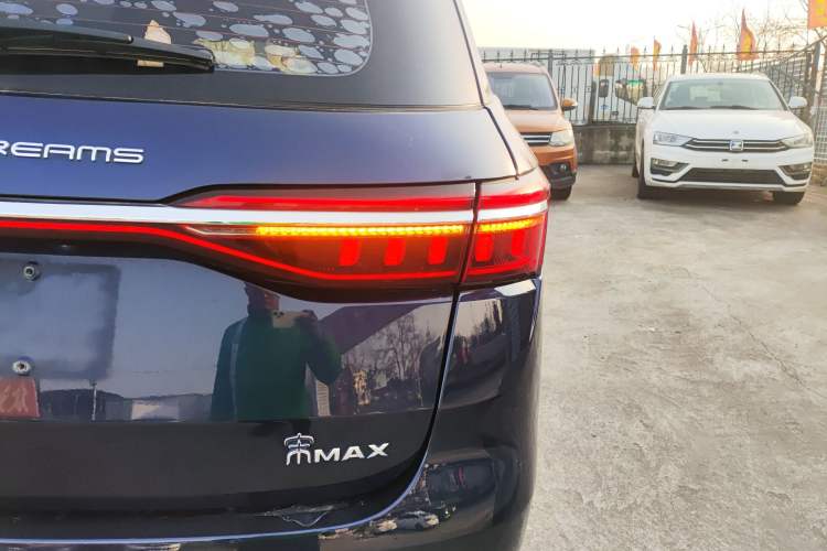 Used BYD Song MAX 2021 Upgraded Model 1.5T Automatic Luxury 6-Seater
