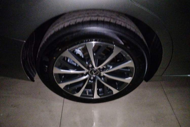 Used Lexus ES 2025 200 Premium Edition