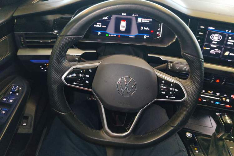 Used Volkswagen Passat 2023 Facelift 330TSI Luxury Edition
