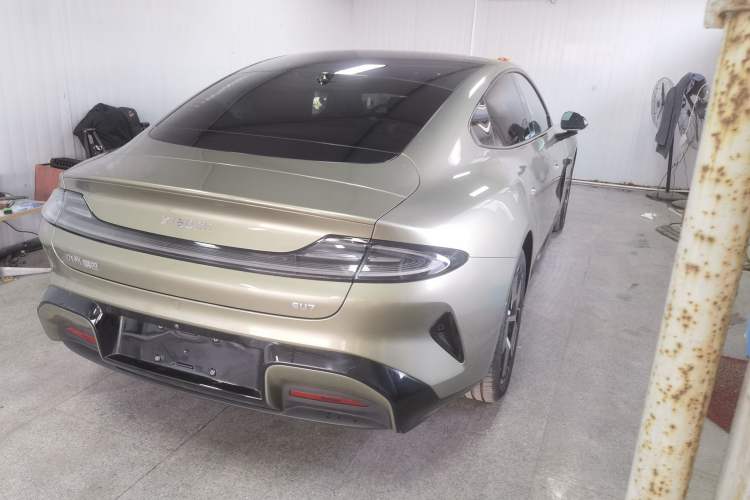 Used  SU7 2024 Rear-Drive Ultra-Long Range Advanced Pro-Level Intelligent Driving Version