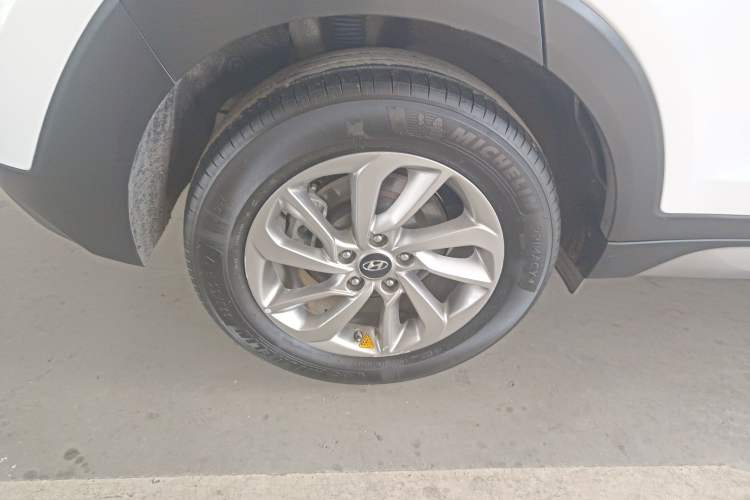 Used Hyundai Tucson 2018 1.6T Dual-Clutch Two-Wheel Drive 15th Anniversary Special Edition