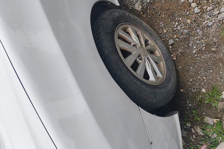 Used Hyundai Celesta 2015 1.6L Automatic Comfort Model