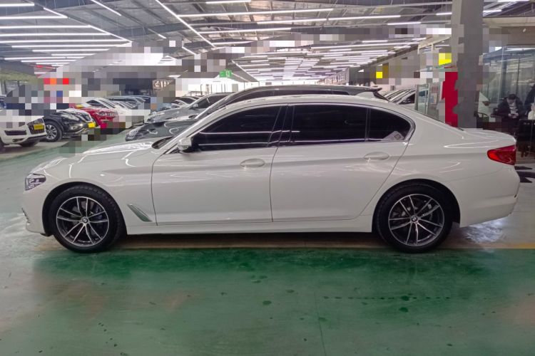 Used BMW 5 Series 2019 Facelifted 525Li Luxury Package
