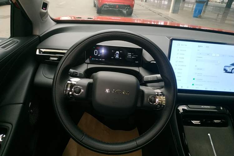 Used AION V 2024 Aion Tyrannosaurus 650 LiDAR Edition
