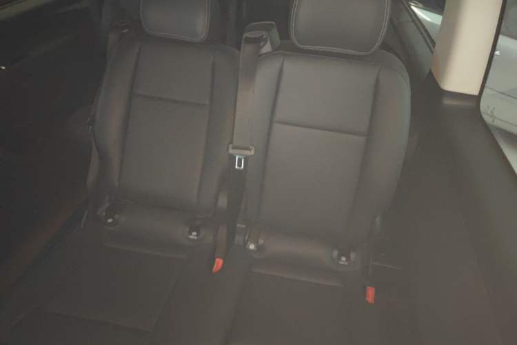 Used Mercedes-Benz Vito 2021 2.0T Elite Version 7 Seats
