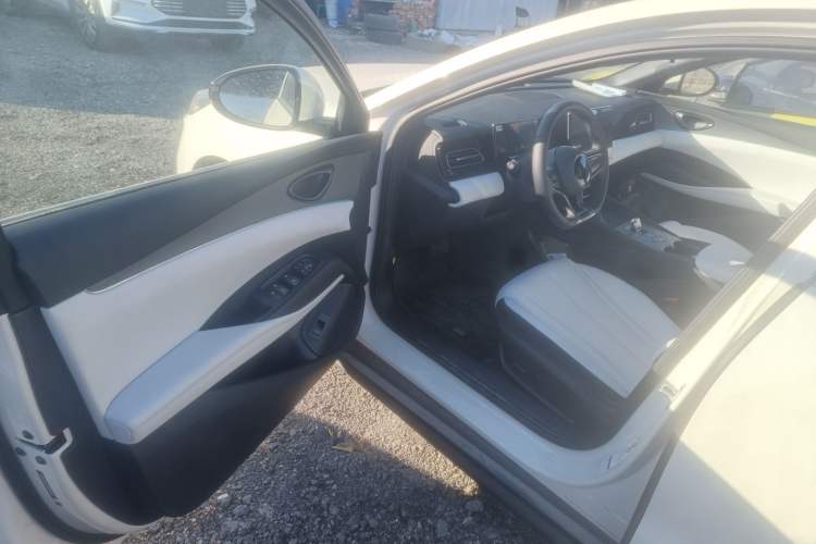 Used BYD Seal 06 New Energy 2024 DM-i 80KM Prestige Model
