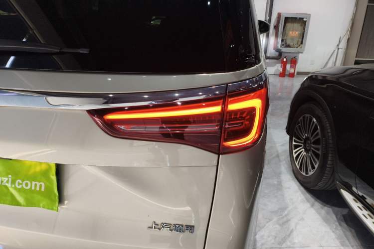 Used Buick GL8 2021 ES Land Cruiser 653T Luxury Edition