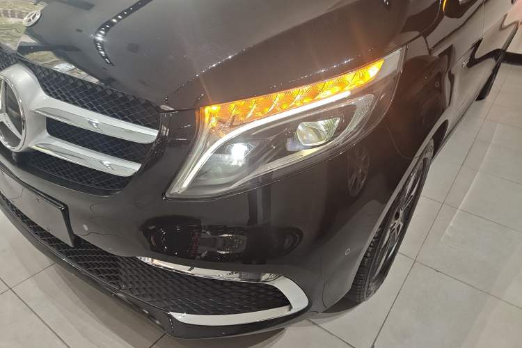 Used Mercedes-Benz V-Class 2021 V 260 L Long Wheelbase Prestige Edition
