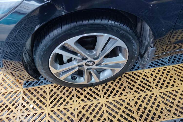 Used Hyundai Elantra 2016 1.6L Automatic ZhiXuan – Elite Version
