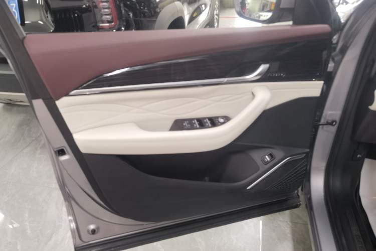 Used Geely Auto Monjaro L 2021 2.0TD DCT EVO Two-Wheel Drive Prestige Version
