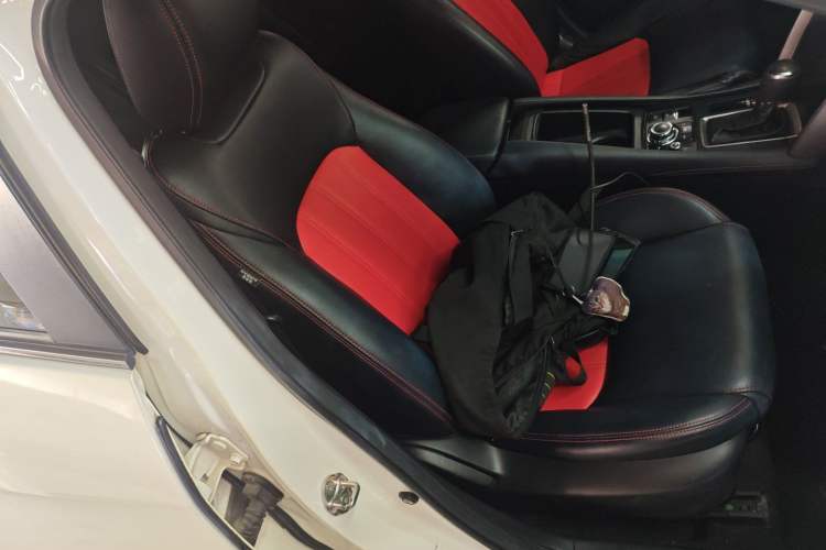 Used Mazda CX-4 2018 2.0L Automatic Two-Wheel Drive Blue Sky Dynamic Version China VI Standard
