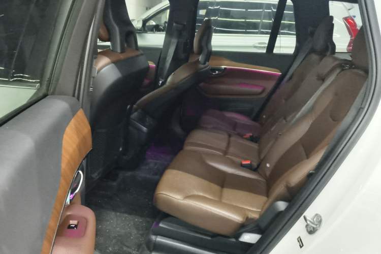 Used Volvo XC90 2022 B5 Smart Drive Luxury Edition 5 Seats