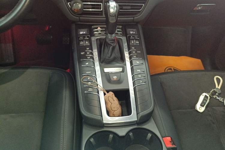 Used Porsche Macan 2018 Macan 2.0T
